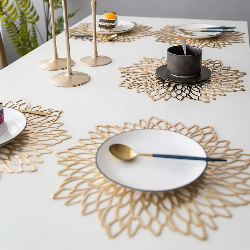 Placemat - Flower Design - Gold