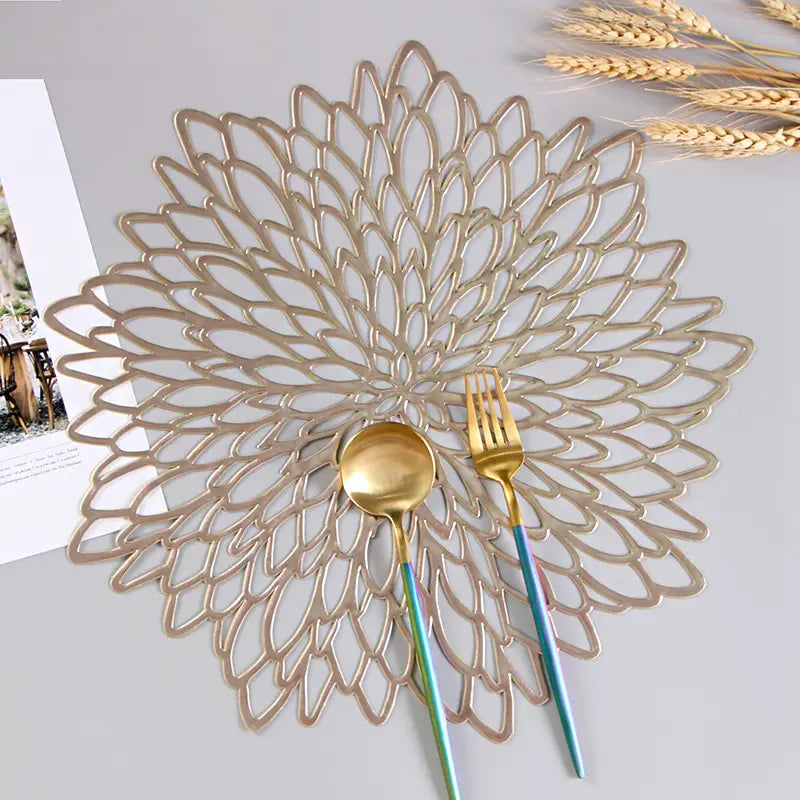 Placemat - Flower Design - Gold